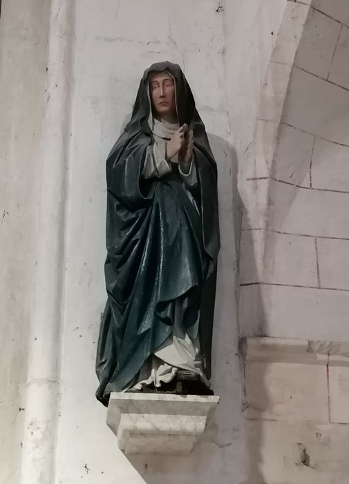 statue : Vierge