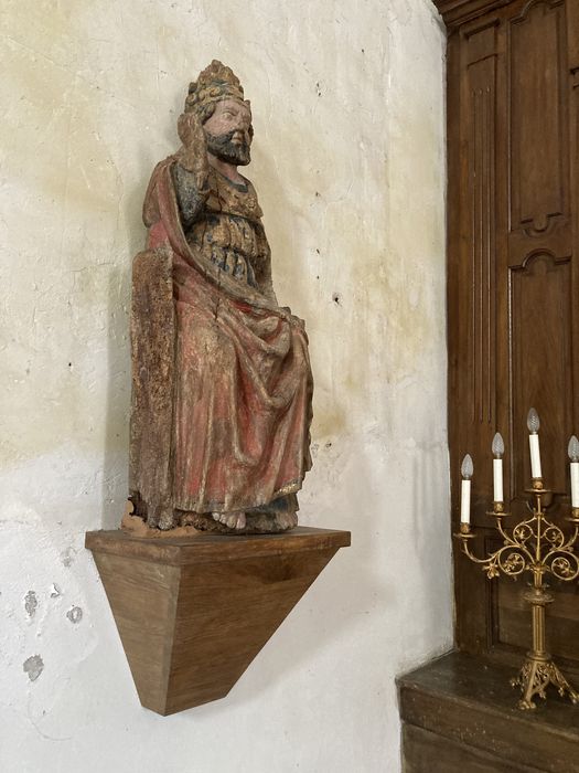 statue : Dieu le Père ou Saint Pierre