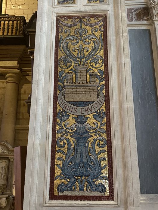 décor de la chapelle de la famille Boucicaut, détail