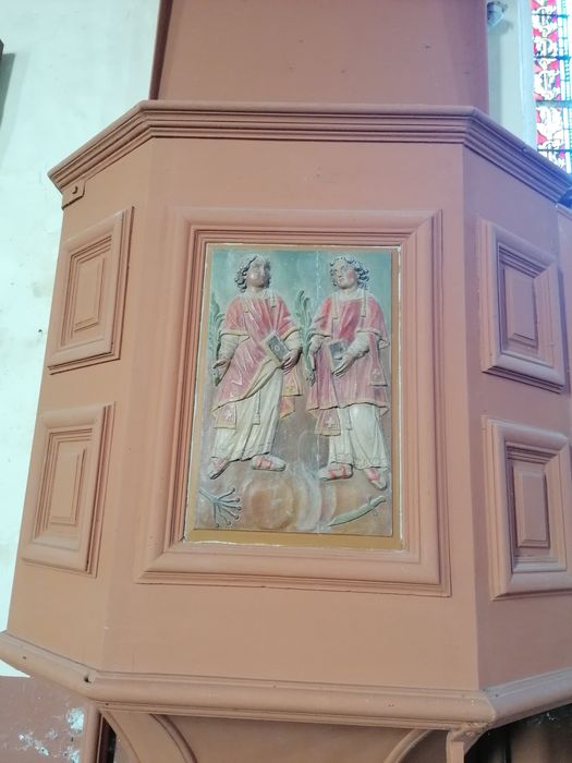 bas-relief décorant une chaire à prêcher : Saint Gervais et saint Protais - © Ministère de la Culture (France), Collectif Objets – Tous droits réservés