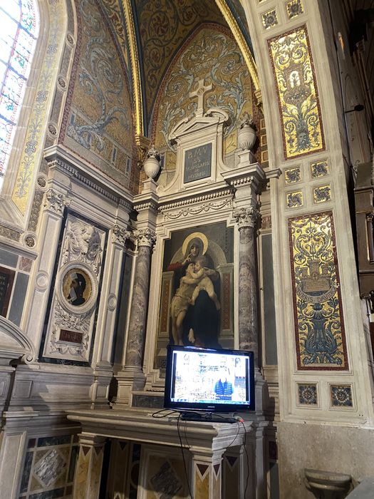 décor de la chapelle de la famille Boucicaut, vue partielle