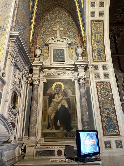 décor de la chapelle de la famille Boucicaut, vue partielle