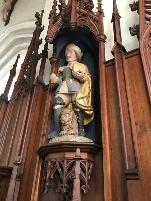 statue : Saint Adrien