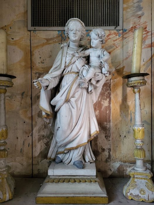 statue : Vierge à l'Enfant