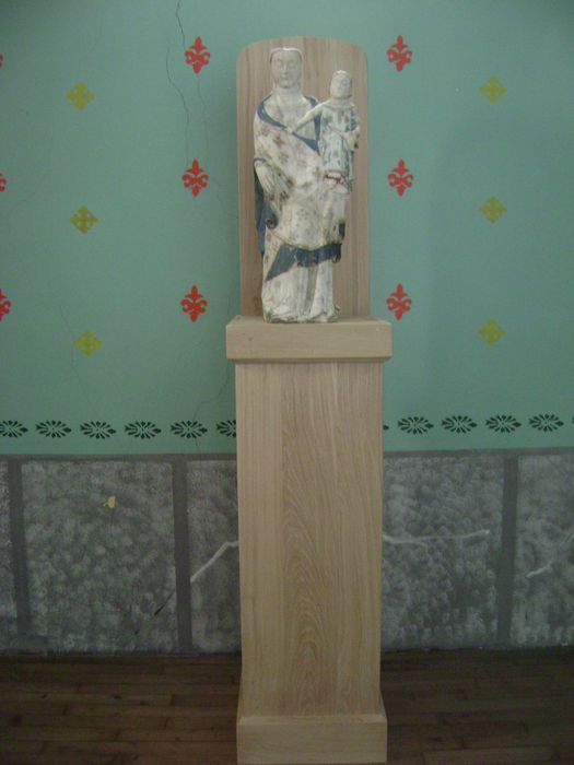 statue : Vierge à l'Enfant