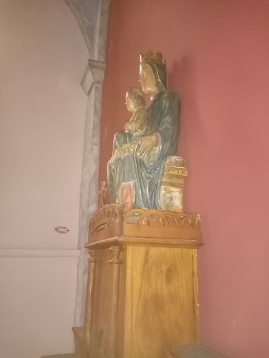 statue : Vierge à l'Enfant