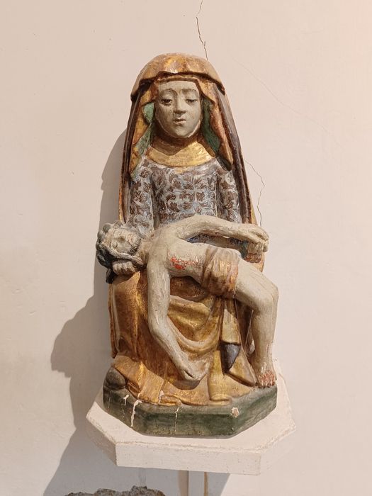 Groupe sculpté : Vierge de Pitié