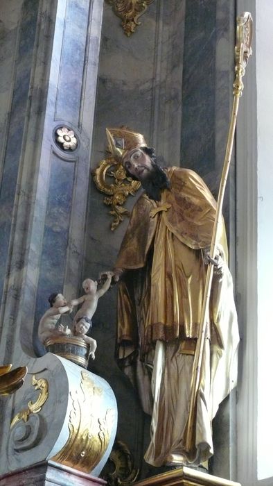 statue : Saint Nicolas