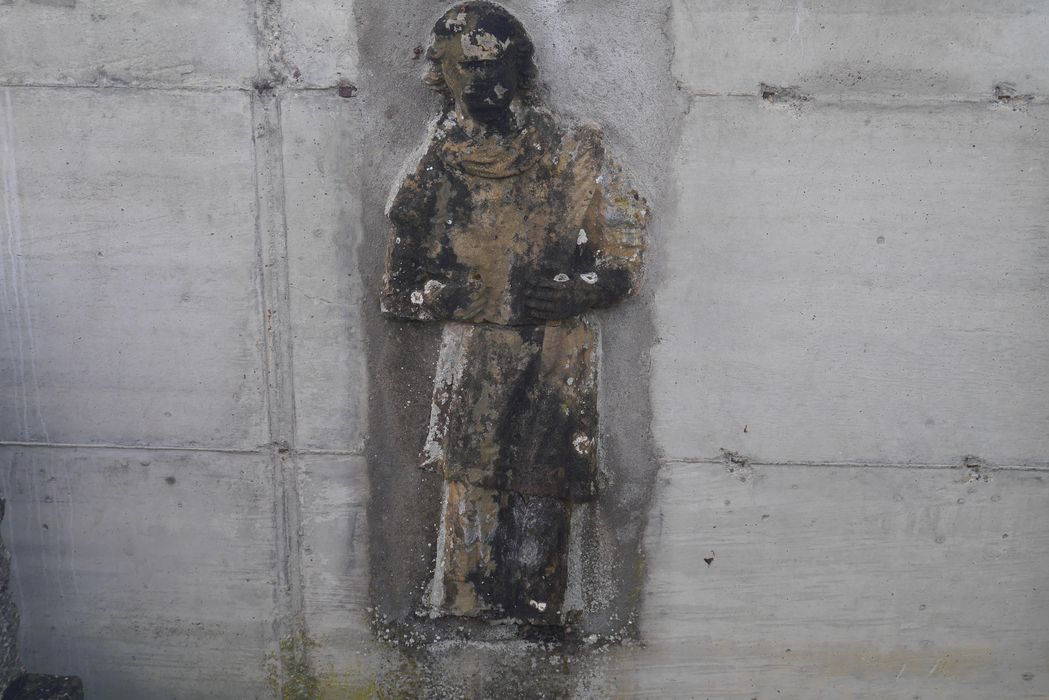 bas-relief : Saint diacre (saint Étienne ?)