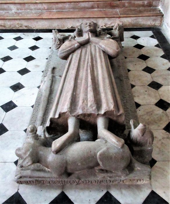 tombeau : gisant de Guillaume de Brazey