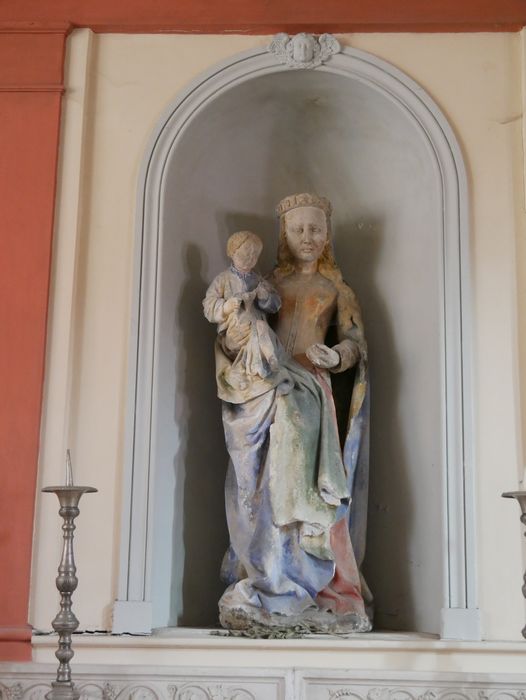 statue : Vierge à l'Enfant