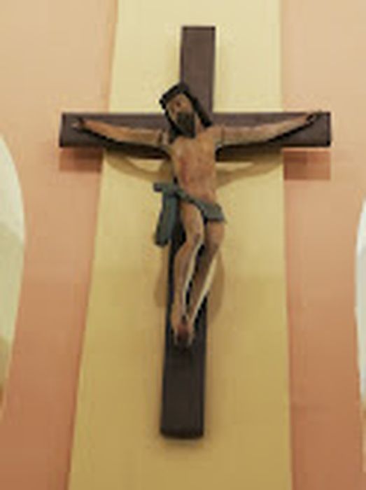 statue : Christ en croix