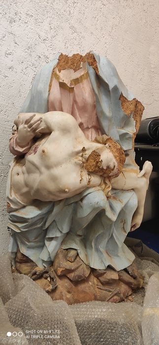 groupe sculpté : Vierge de Pitié