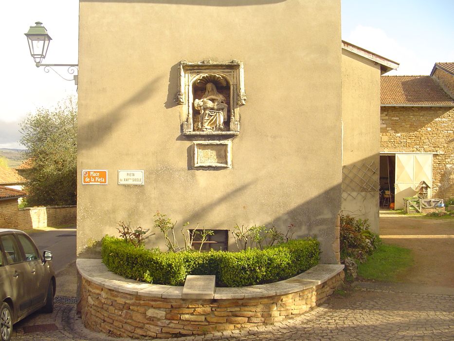 groupe sculpté : Vierge de Pitié