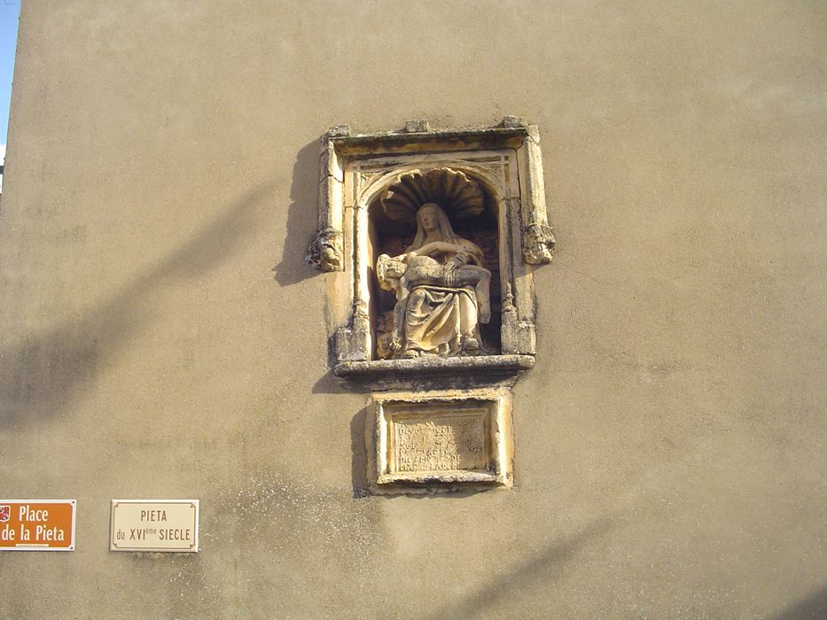 groupe sculpté : Vierge de Pitié