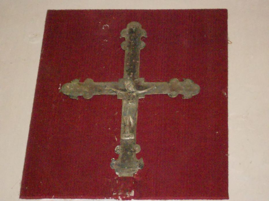 croix de procession : Christ en croix