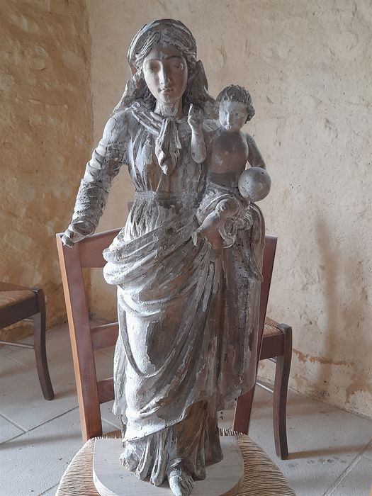 statue : Vierge à l'Enfant