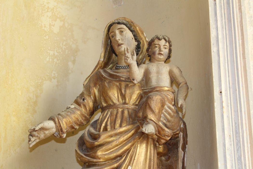 statue : Vierge et l'Enfant, vue partielle