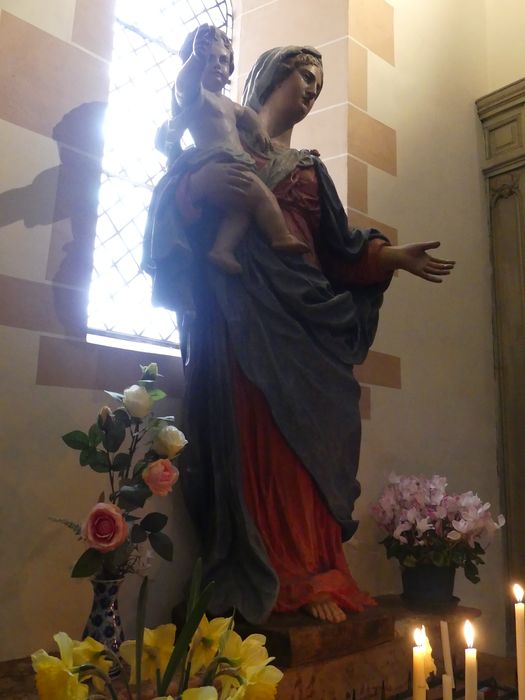 statue : Vierge à l'Enfant