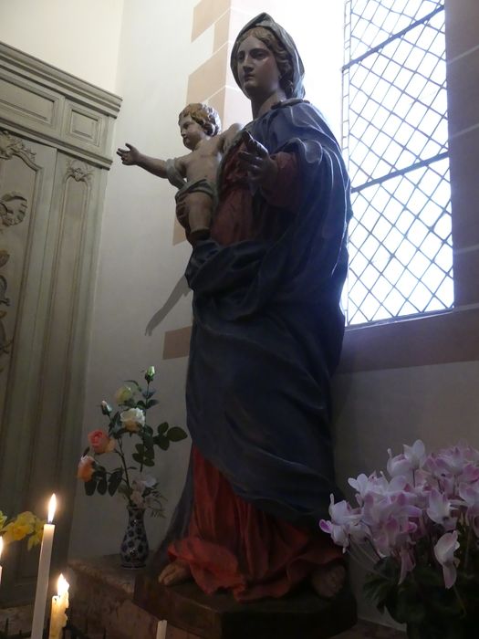 statue : Vierge à l'Enfant