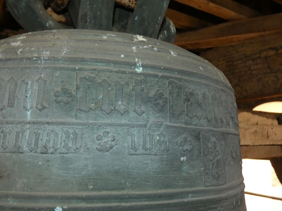 cloche, détail de l’inscription