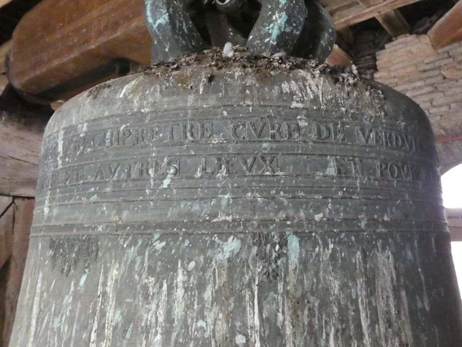 cloche, détail de l’inscription