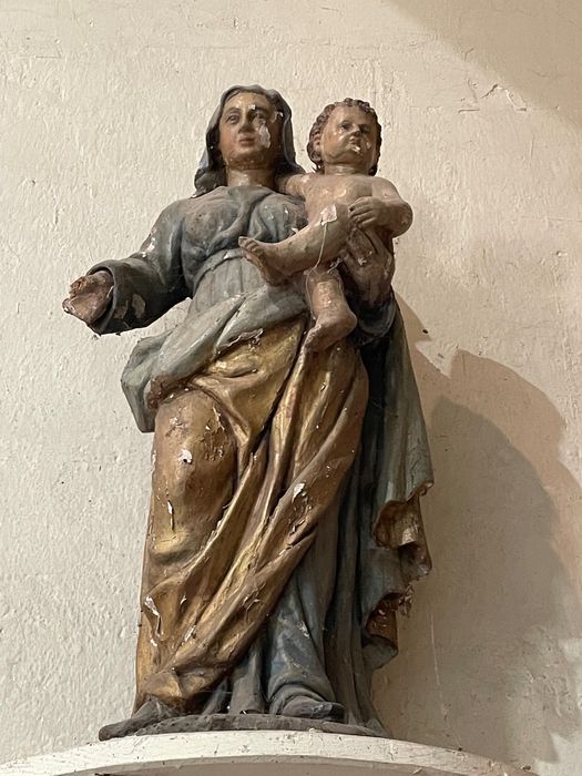 statue : Vierge à l'Enfant