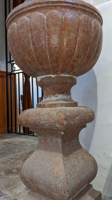 fonts baptismaux (cuve baptismale)