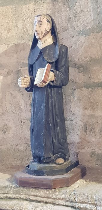 statue : Saint Benoît