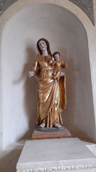 Statue : Vierge à l'Enfant