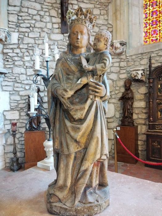 statue : Vierge à l'Enfant