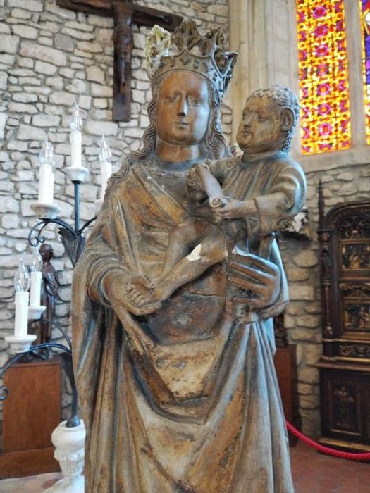 statue : Vierge à l'Enfant, vue partielle