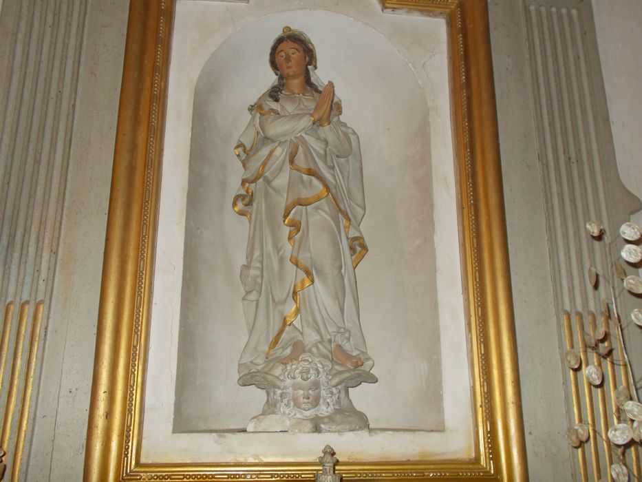 statue : Vierge du magnificat