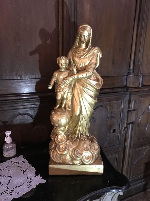 statue : Vierge à l'Enfant