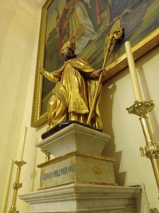 statue : Saint Germain, évêque d'Auxerre