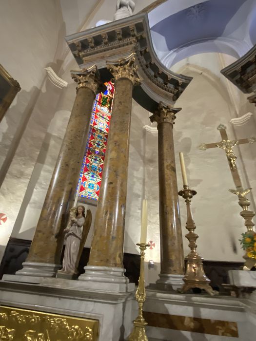 ciborium (baldaquin) du maître-autel, vue partielle