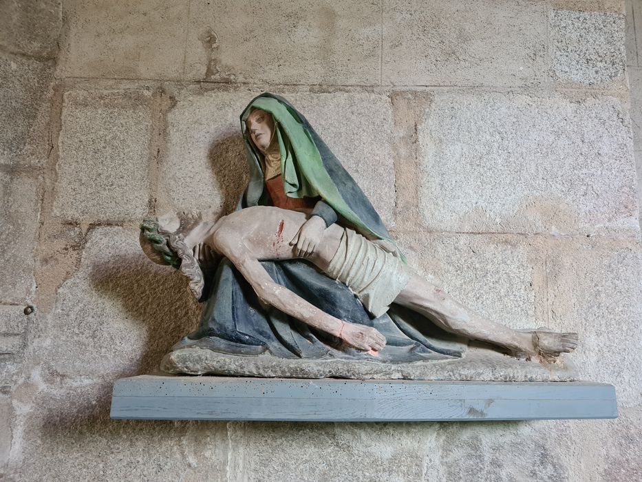 groupe sculpté : Vierge de Pitié