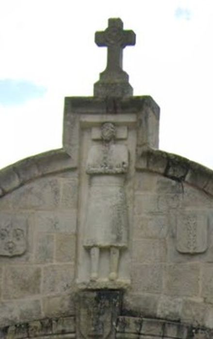 monument funéraire : gisant d'un chevalier