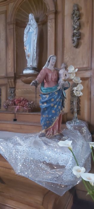 statue : Vierge à l'Enfant