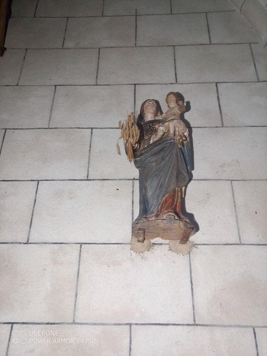 statue : Vierge à l'Enfant