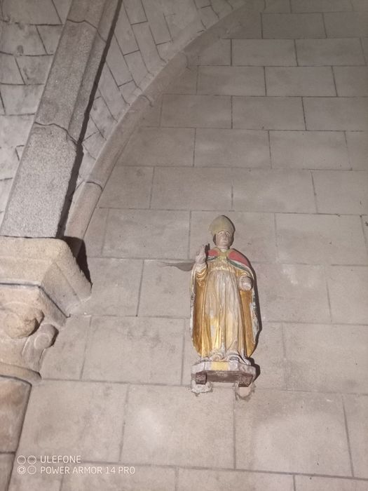 statue : saint Hilaire