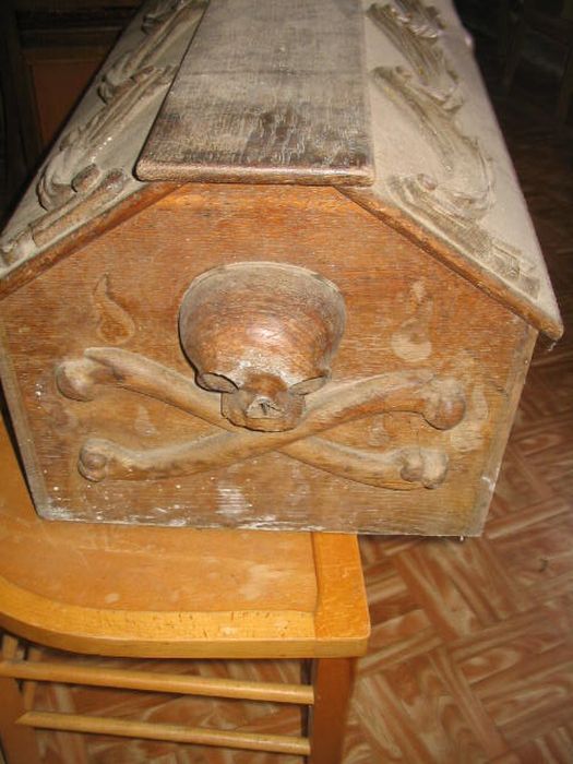 cercueil de présentation, détail