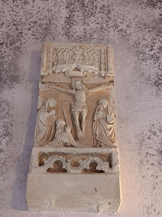 retable, bas-reliefs : Crucifixion