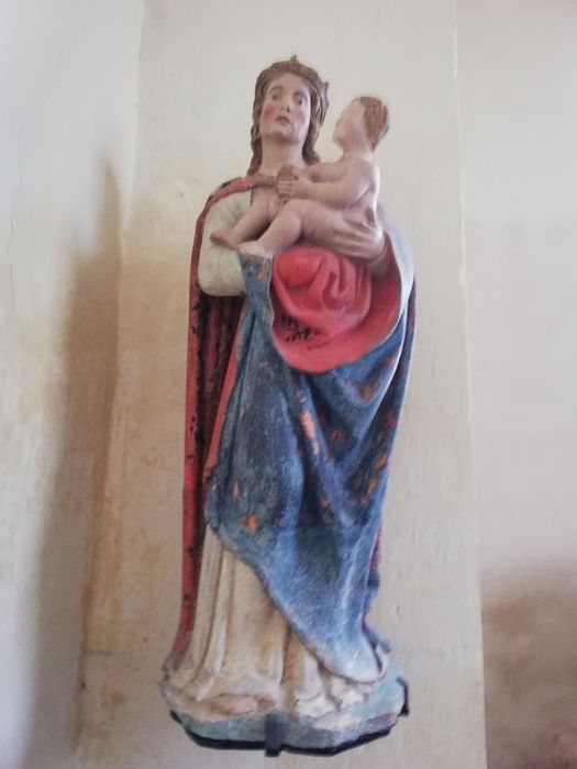 statue : Vierge à l'Enfant