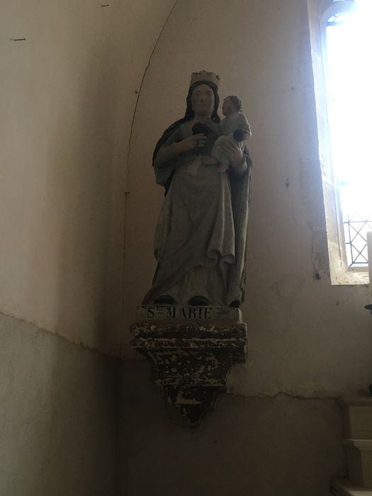 statue : Vierge à l'Enfant