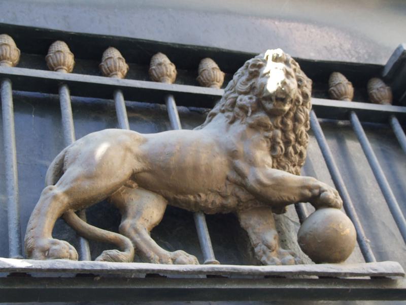 devanture ; élévation ; détail lion