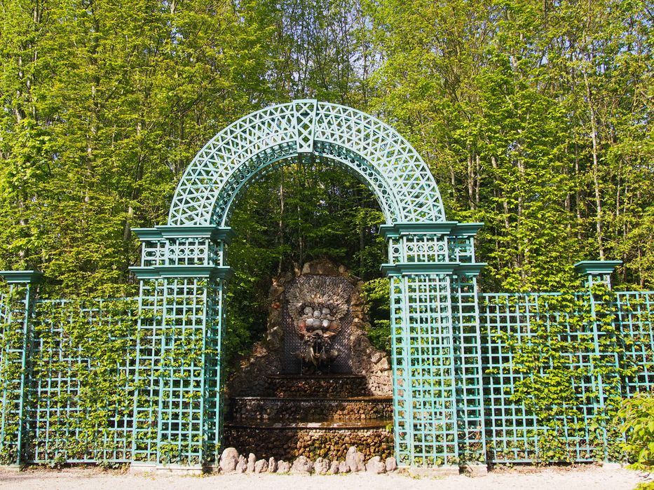 Domaine départemental de Sceaux :  Parc, détail d'une fontaine