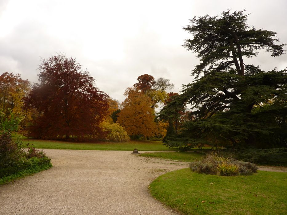 Domaine de la Malmaison : Vue partielle du parc