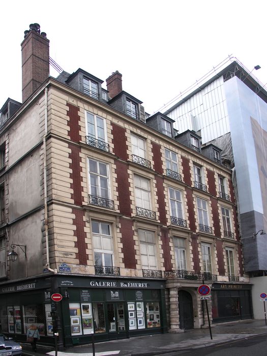 façade sur le quai Malaquais et angle de la rue Bonaparte