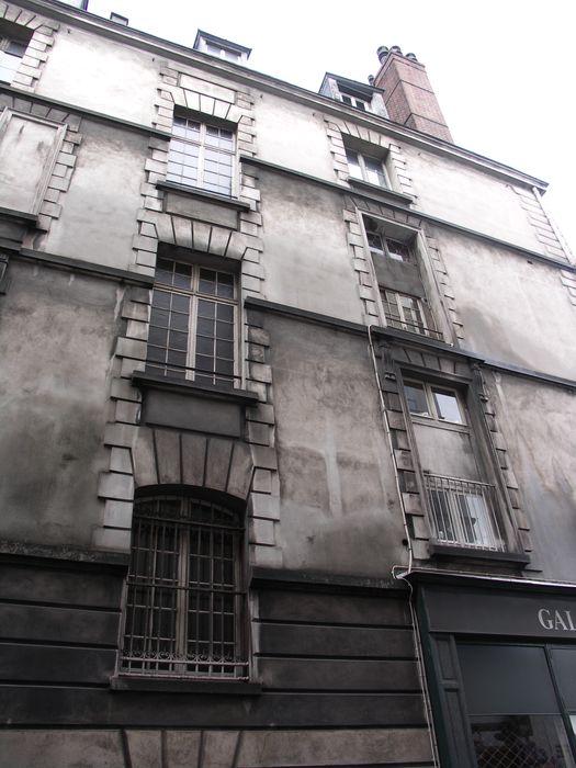 façade sur la rue Bonaparte